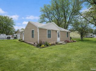 4203-G4203 Van Slyke Rd, Flint, MI 48507