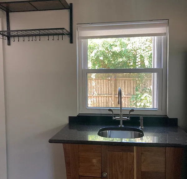 77 1/2 Lorillard Pl #B — Photo 6