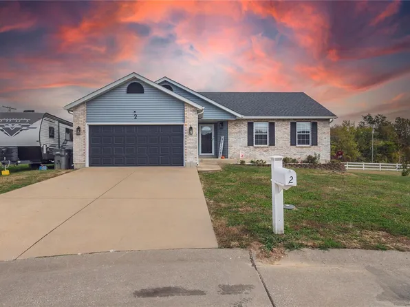 2 Trail Blaze Cir, Festus, MO 63028