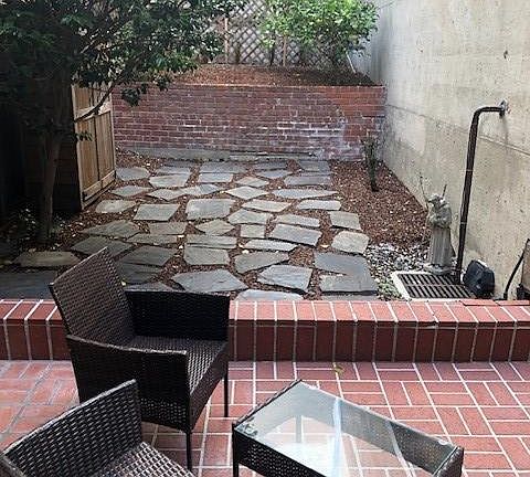 5th image of 930 Pine St APT 115