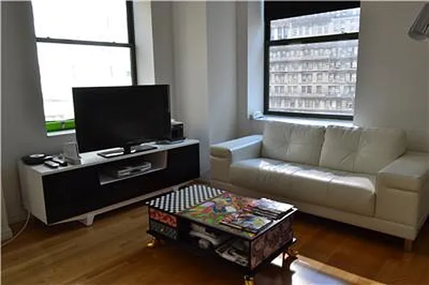 Rented by Domus Realty | media 75