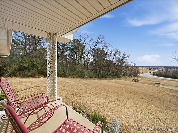 4th image of 18435 E 590th Rd