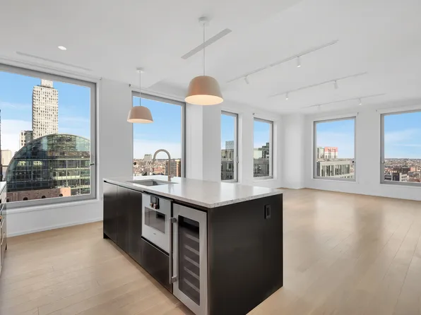 8 S 4th St #21E, Brooklyn, NY 11249