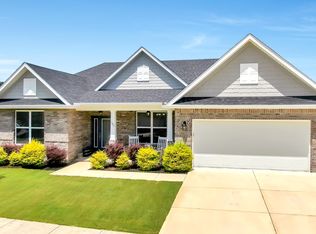 305 Brighton Cv, Freeport, FL 32439