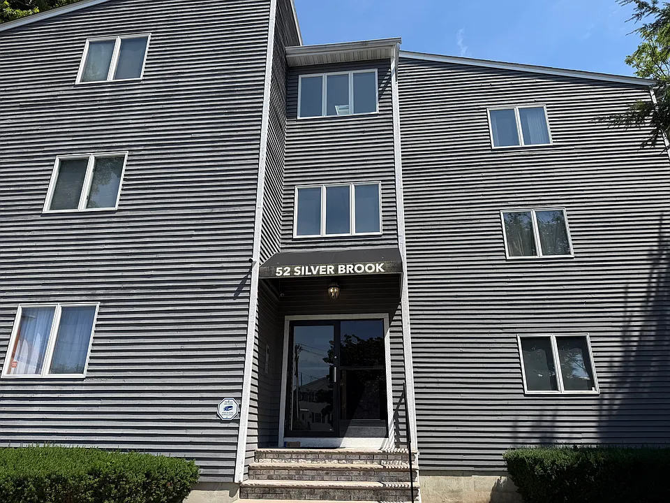 52 Heckel St #102