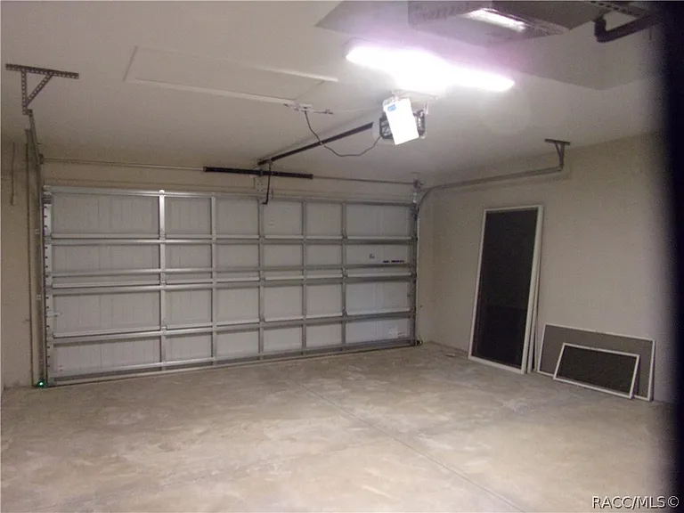 10494 S Drew Bryant Cir — Photo 23