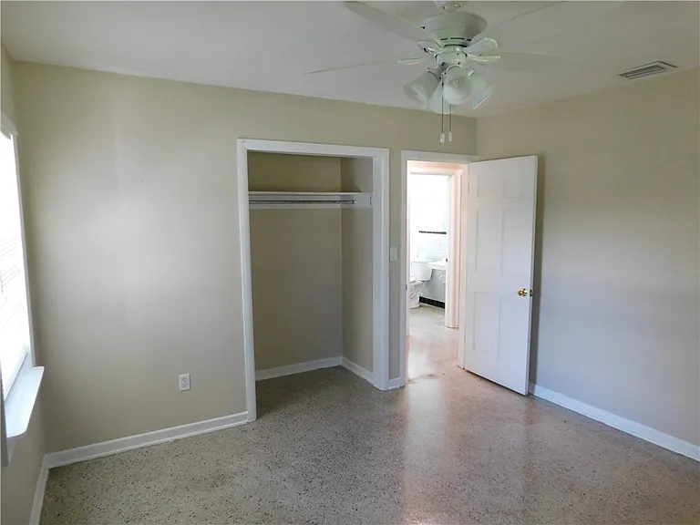 9896 Pine St — Photo 8