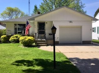 815 26th St, Two Rivers, WI 54241