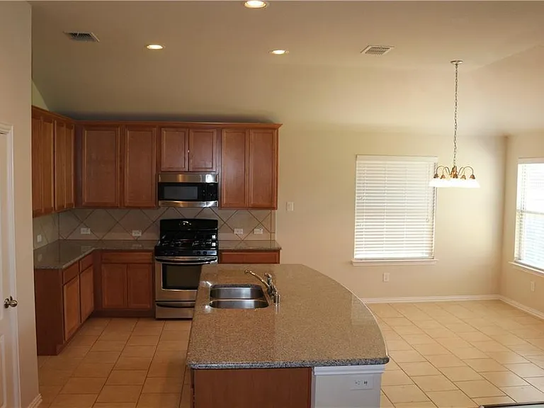14929 Frisco Ranch Dr — Photo 10