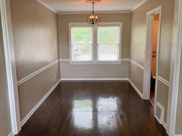 2744 Wooster Rd, Rocky River, OH 44116