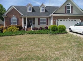 920 Thunder Gulch Dr, Boiling Springs, SC 29316