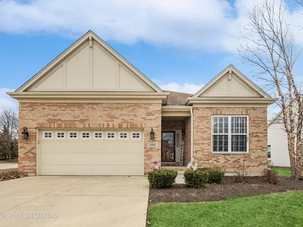 2155 Highbury Ln, Aurora, IL 60502