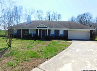 306 Earnhardt Dr, New Market, AL 35761