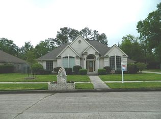 9746 Ellen St, Baytown, TX 77521