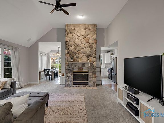 5th image of 317 Forest Glen Pl