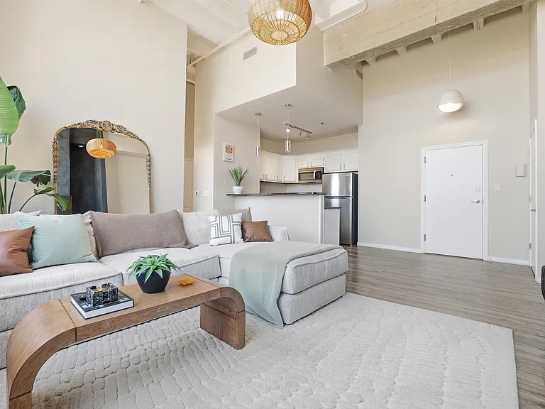 611 N Park Ave #216 — Photo 10