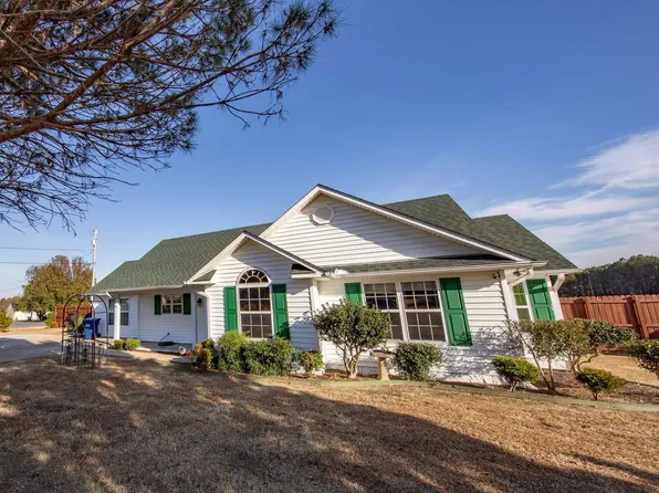 419 Channing Dr, Albertville, AL 35951