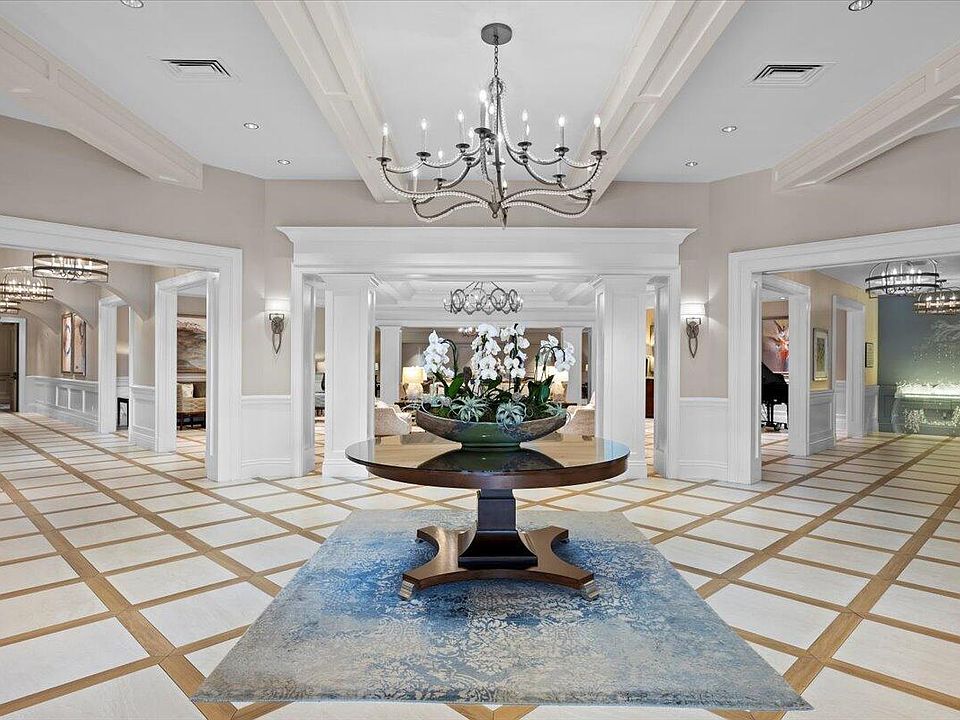 1st image of 303 Vizcaya Drive