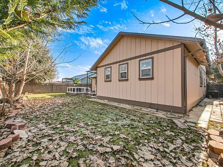 13734 W Meadowdale Dr — Photo 43