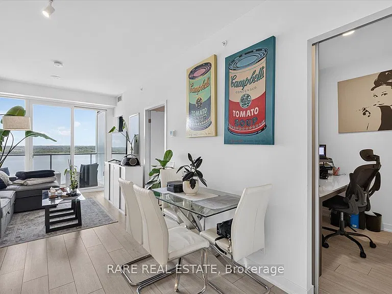 39 Mary St #1810 — Photo 12