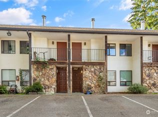 7816 196th St SW APT D3, Edmonds, WA 98026
