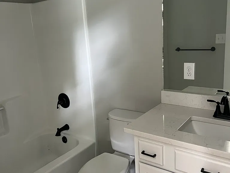 2117 Shadywood Dr — Photo 11
