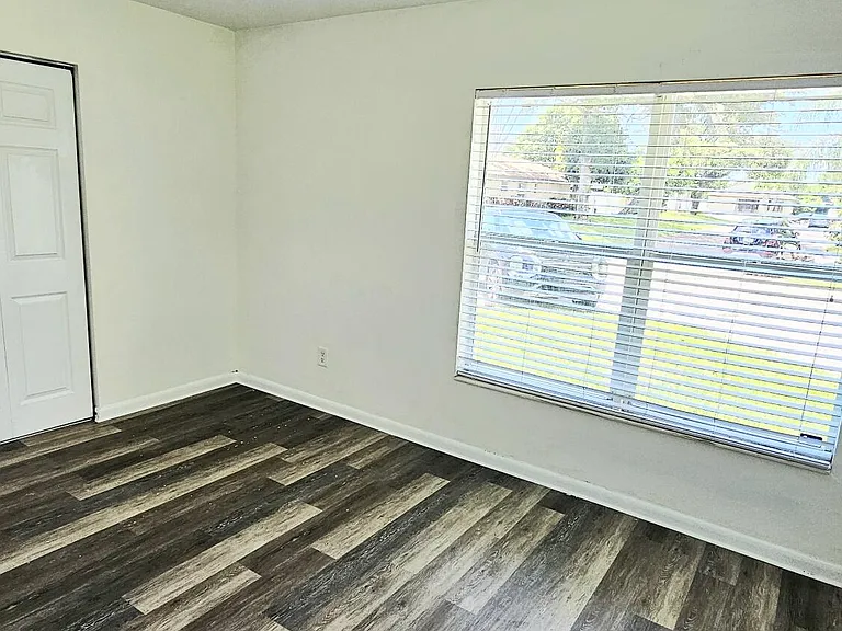 5381 Gene Cir — Photo 20