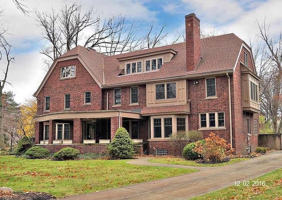 1st image of 2821 Fairmount Blvd