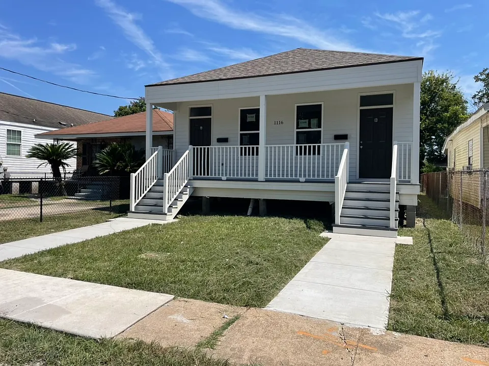 1116 L B Landry Ave #B