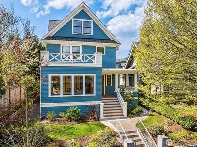 1111 19th Avenue E, Seattle, WA, 98112