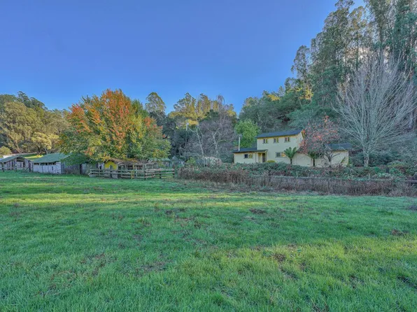 465 Seely Ave, Aromas, CA 95004