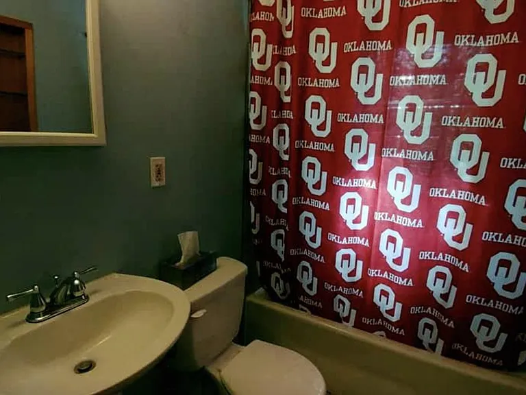 Bathroom 2