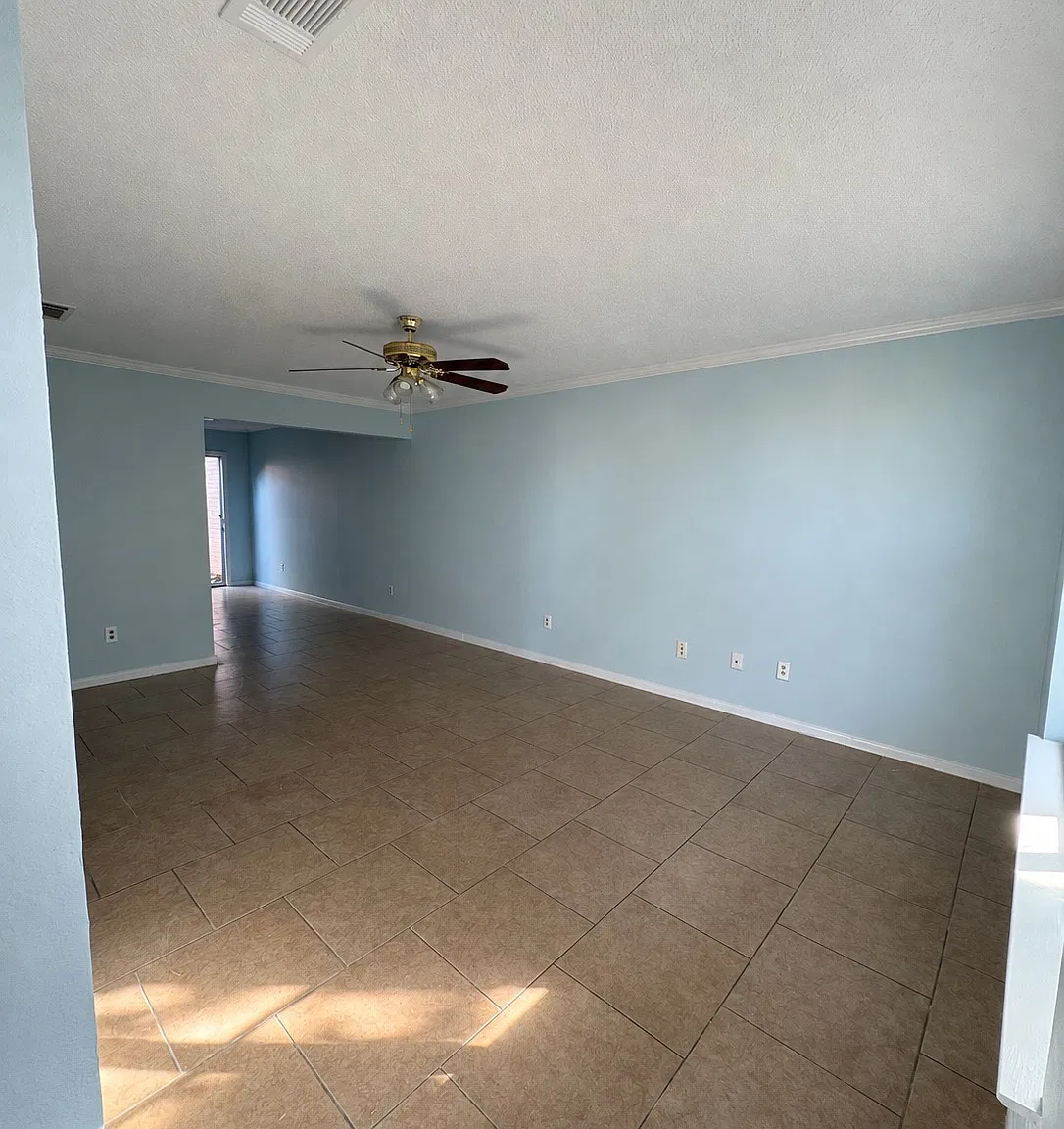502 Alpine St — Photo 4