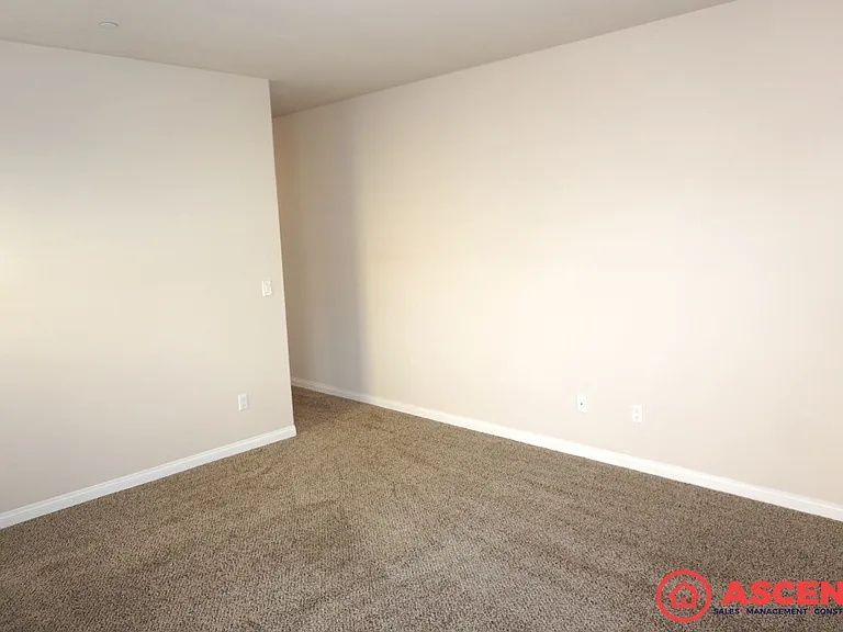 5511 Beacon Ridge Ct — Photo 10