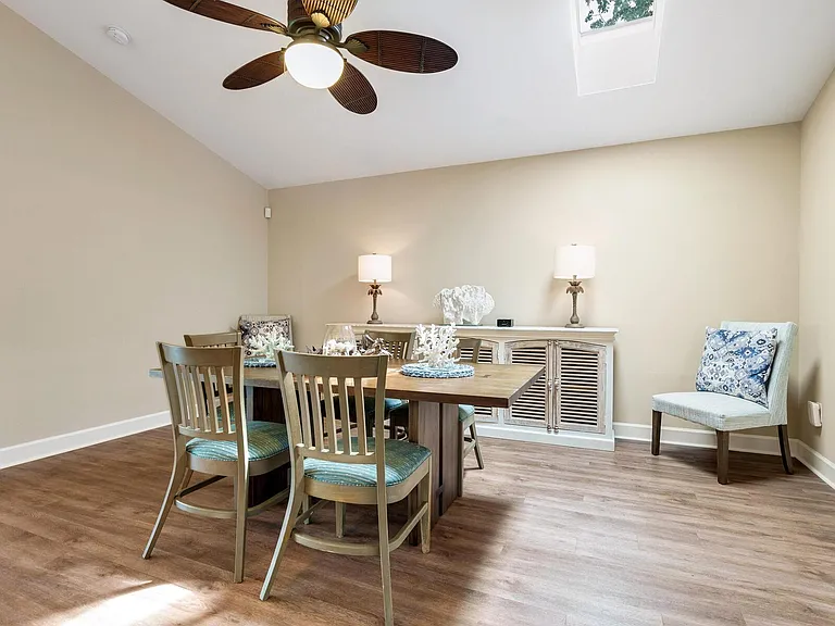 5169 Oxford Dr — Photo 10