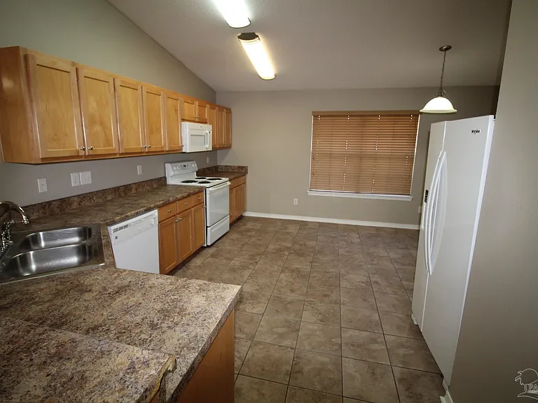 6533 Key West Rd — Photo 7