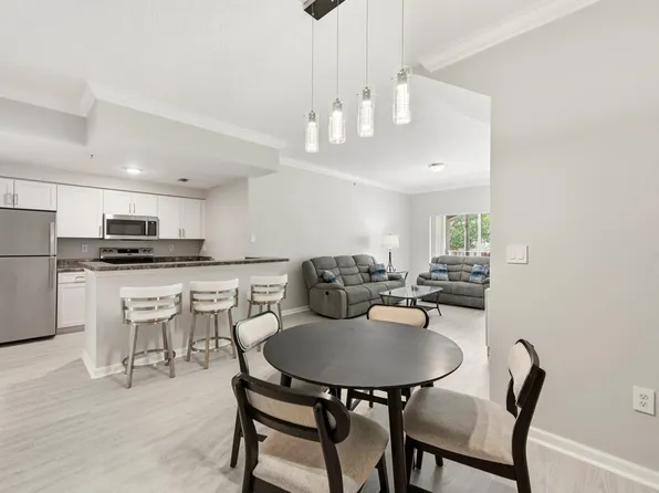 5820 W Sample Road #206, Coral Springs, FL 33067