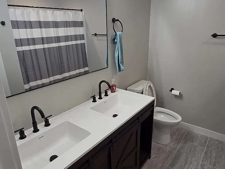 3307 Smith St — Photo 6