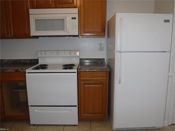 4th image of 841 Nottaway Dr
