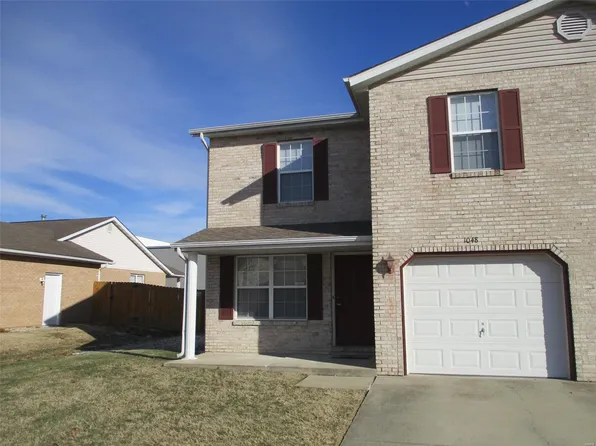 1048 Cool Valley Dr, Belleville, IL 62220