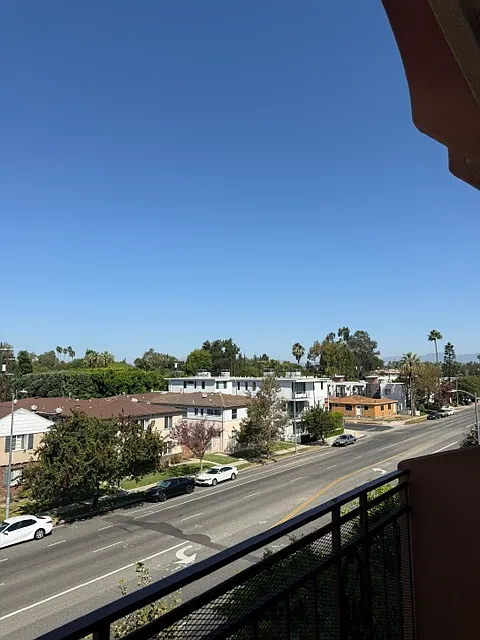 1 bed, 650 sqft, $1,690 — Photo 4