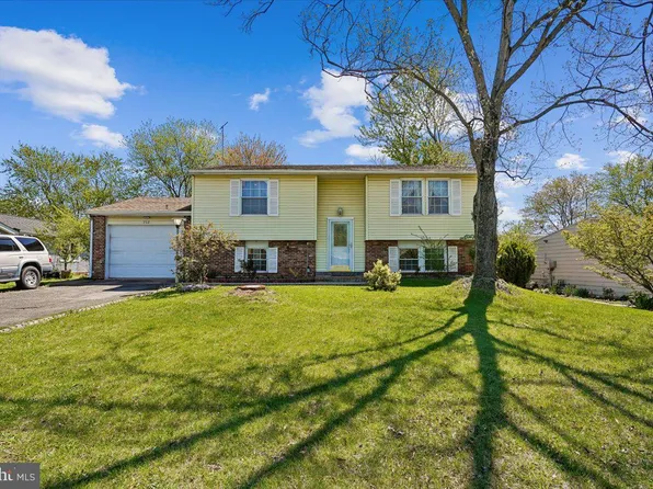 712 N Sterling Blvd, Sterling, VA 20164