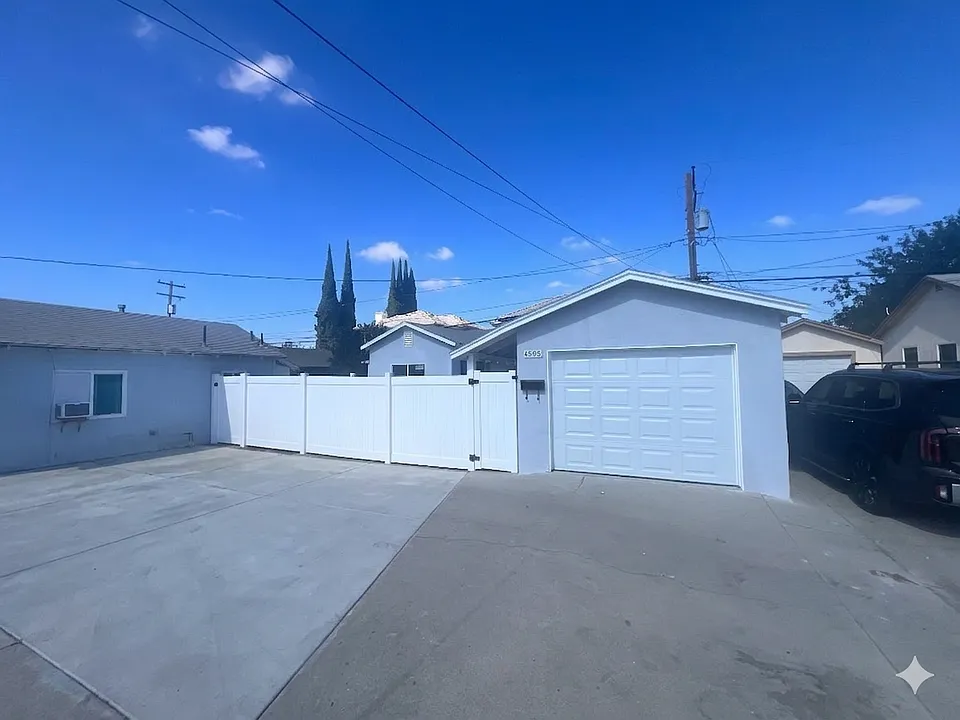 4009 Eunice Ave