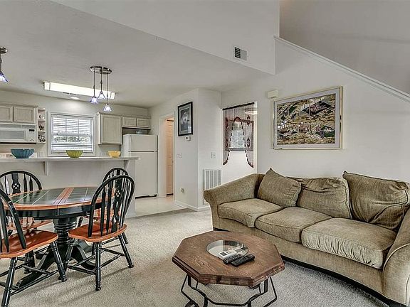 4th image of 6500 Colonial Dr Unit 9