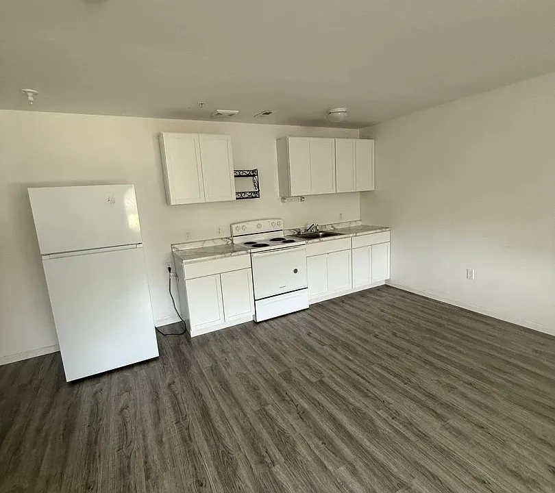 13635 State Route V St