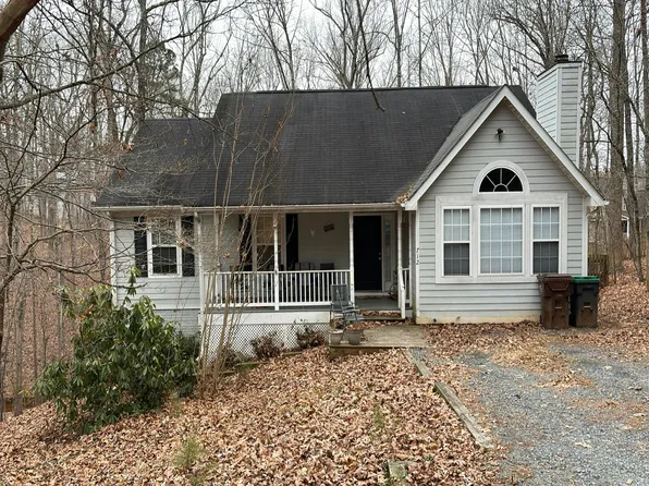 712 Jefferson Dr, Palmyra, VA 22963