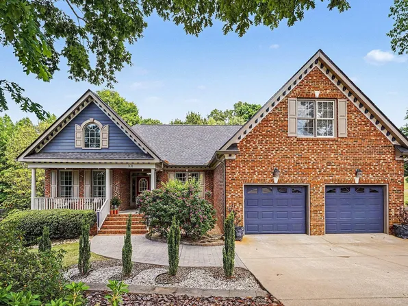 101 Charleston Dr, Clayton, NC 27527