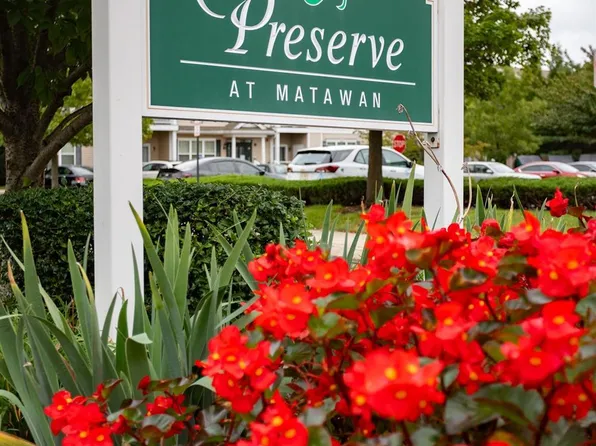 126 Sloan Ct, Matawan, NJ 07747
