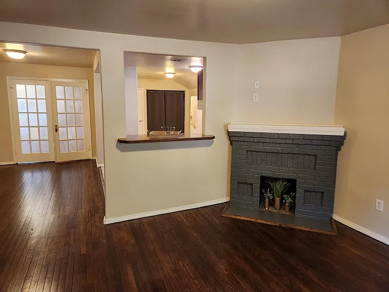 434 S Richmond Ave — Photo 8