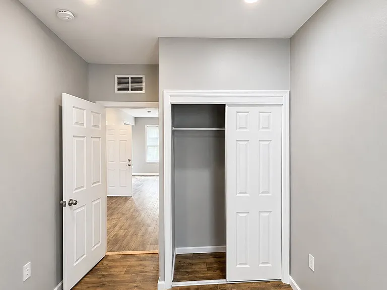 647 Grove St #2 — Photo 3